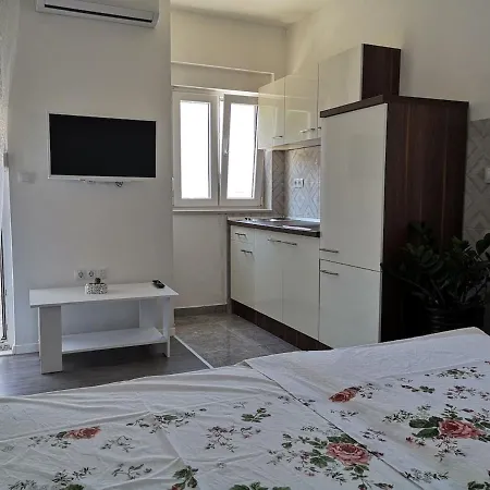 Apartments Dzeki Split Exterior photo