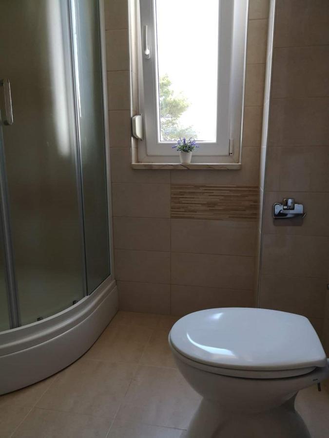 Dzeki Apartmán